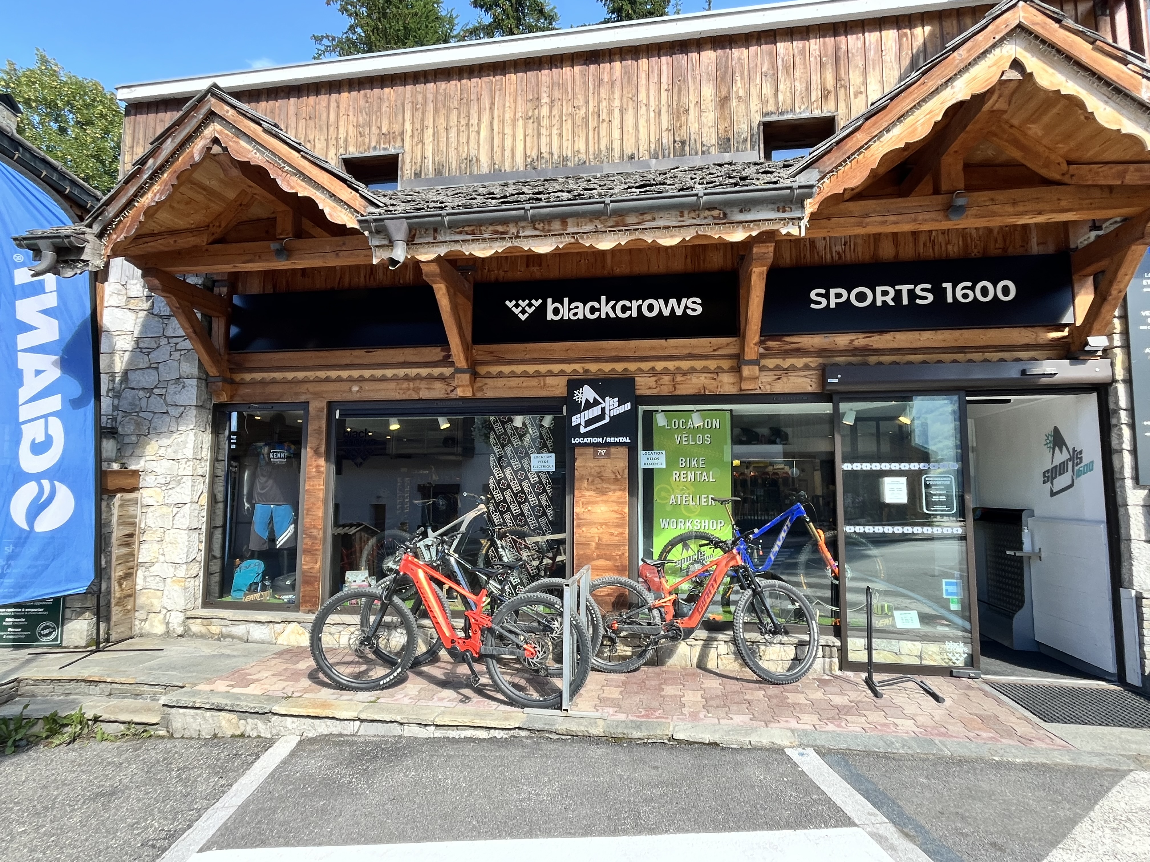 Sports 1600 bike shop, Méribel