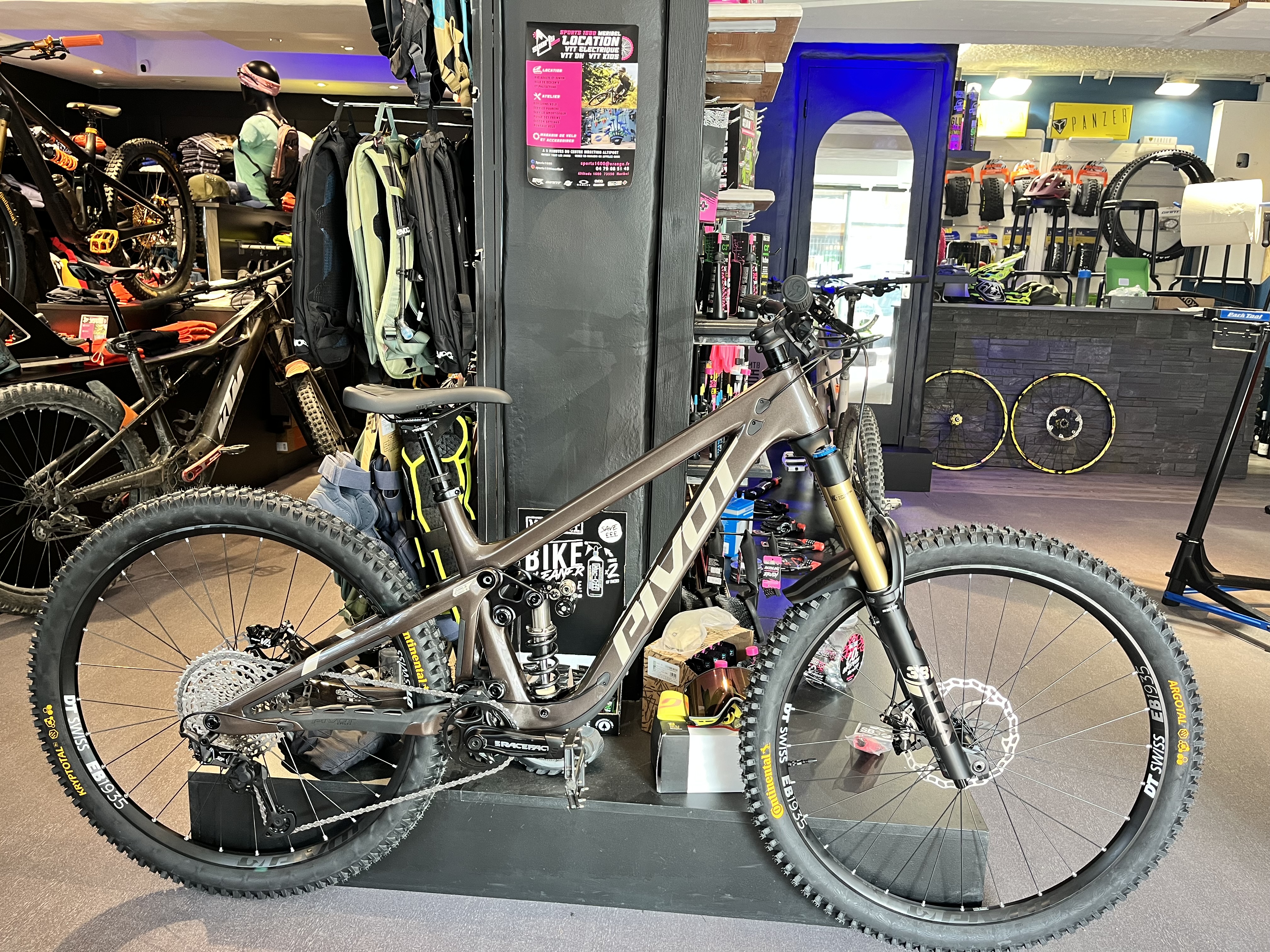 Downhill mountain bike